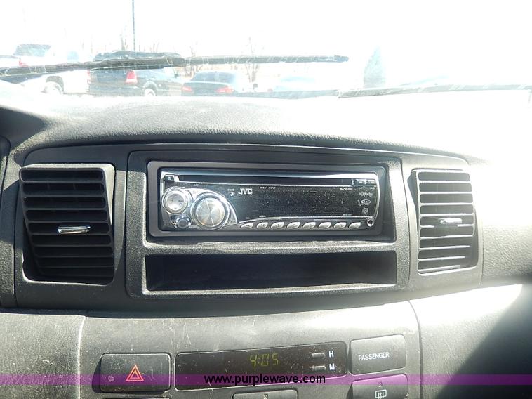 image for item I9313 2003 Toyota Corolla