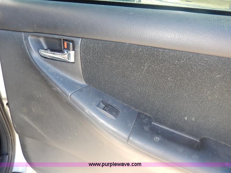 image for item I9313 2003 Toyota Corolla