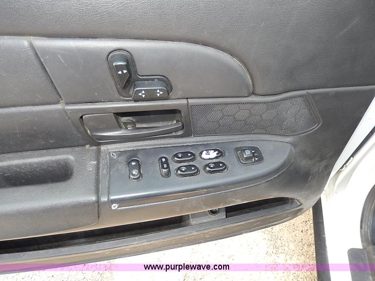 image for item I9320 2005 Ford Crown Victoria Police Interceptor