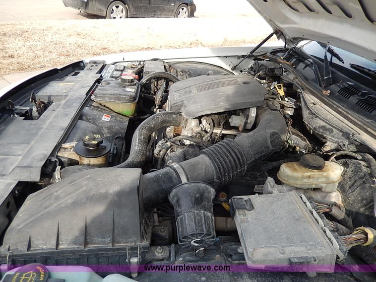 image for item I9320 2005 Ford Crown Victoria Police Interceptor