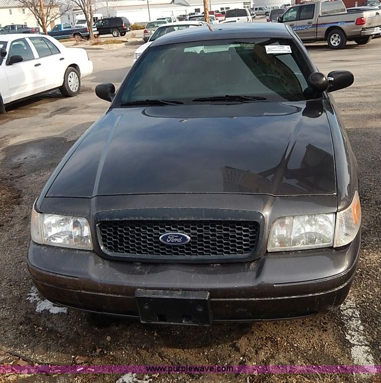 image for item I9321 2009 Ford Crown Victoria Police Interceptor