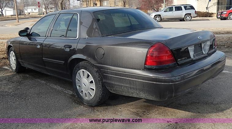image for item I9321 2009 Ford Crown Victoria Police Interceptor