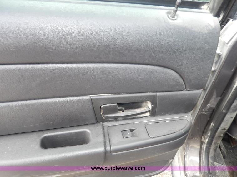 image for item I9321 2009 Ford Crown Victoria Police Interceptor