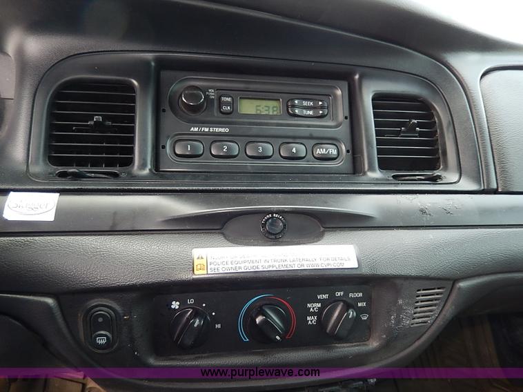 image for item I9321 2009 Ford Crown Victoria Police Interceptor