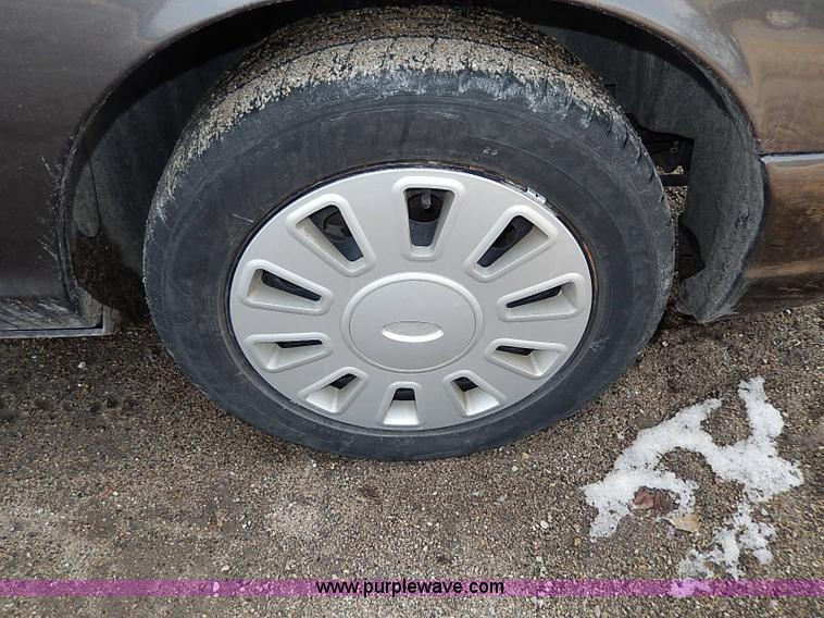 image for item I9321 2009 Ford Crown Victoria Police Interceptor