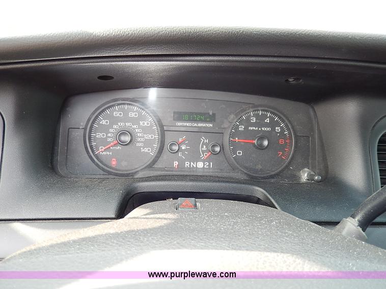 image for item I9322 2006 Ford Crown Victoria Police Interceptor