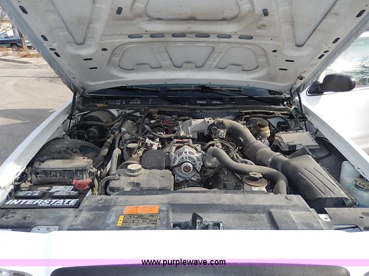 image for item I9322 2006 Ford Crown Victoria Police Interceptor