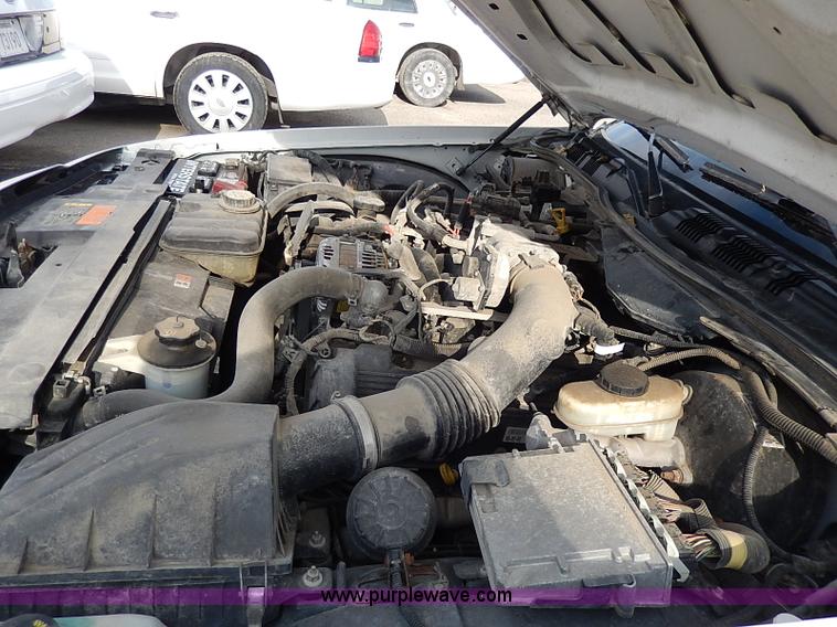 image for item I9322 2006 Ford Crown Victoria Police Interceptor