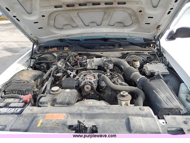 image for item I9324 2006 Ford Crown Victoria Police Interceptor