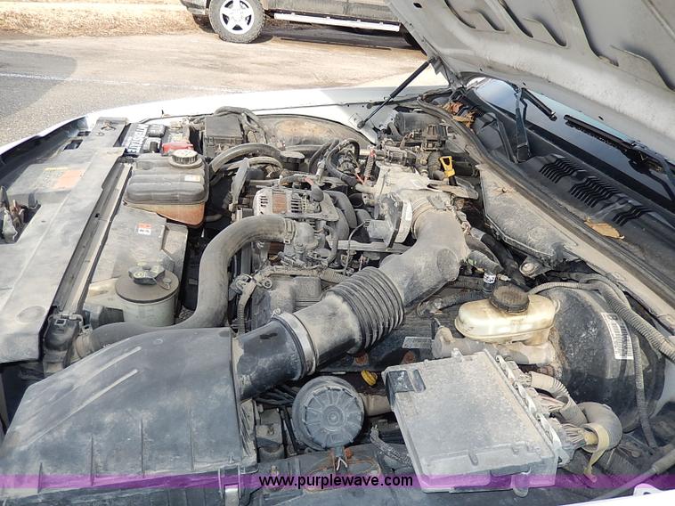 image for item I9324 2006 Ford Crown Victoria Police Interceptor