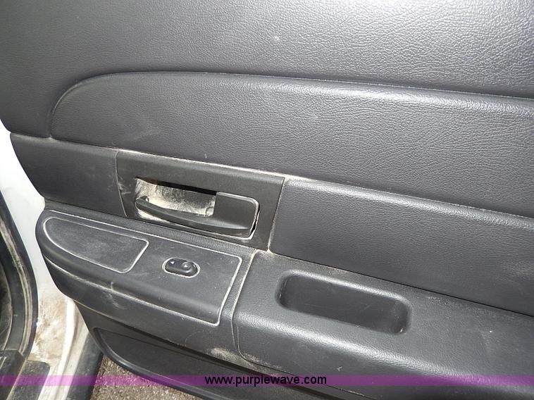 image for item I9324 2006 Ford Crown Victoria Police Interceptor