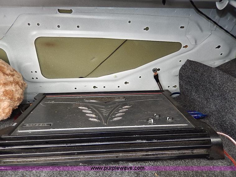 image for item I9326 1999 Lincoln Town Car Executive