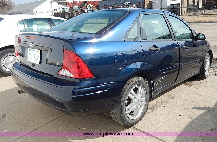 image for item I9327 2002 Ford Focus SE