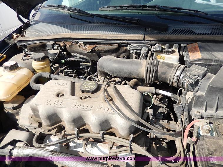 image for item I9327 2002 Ford Focus SE
