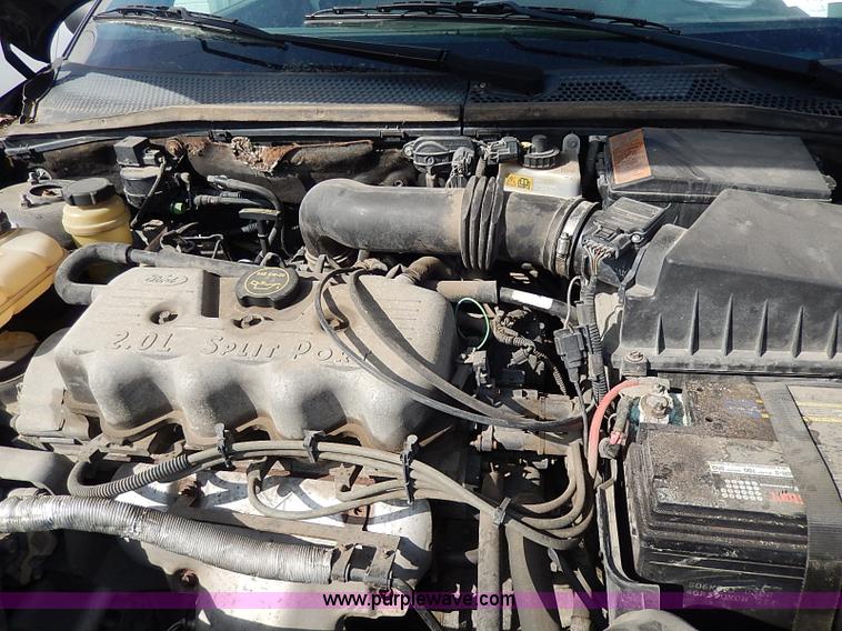 image for item I9327 2002 Ford Focus SE