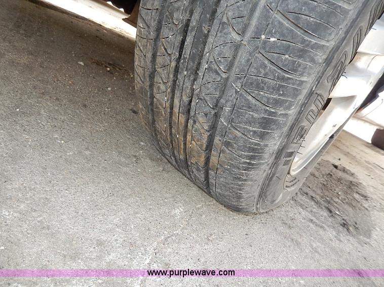 image for item I9327 2002 Ford Focus SE