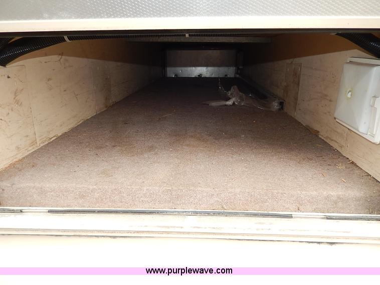 image for item I9328 1989 Chevrolet Fleetwood P30 Bounder RV