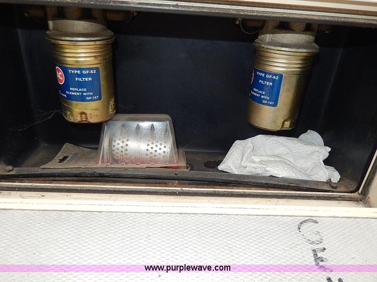 image for item I9328 1989 Chevrolet Fleetwood P30 Bounder RV