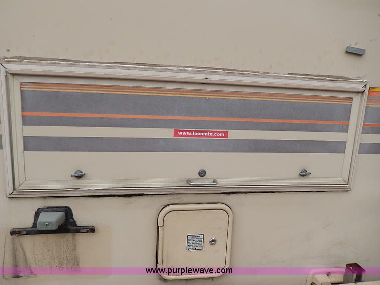 image for item I9328 1989 Chevrolet Fleetwood P30 Bounder RV