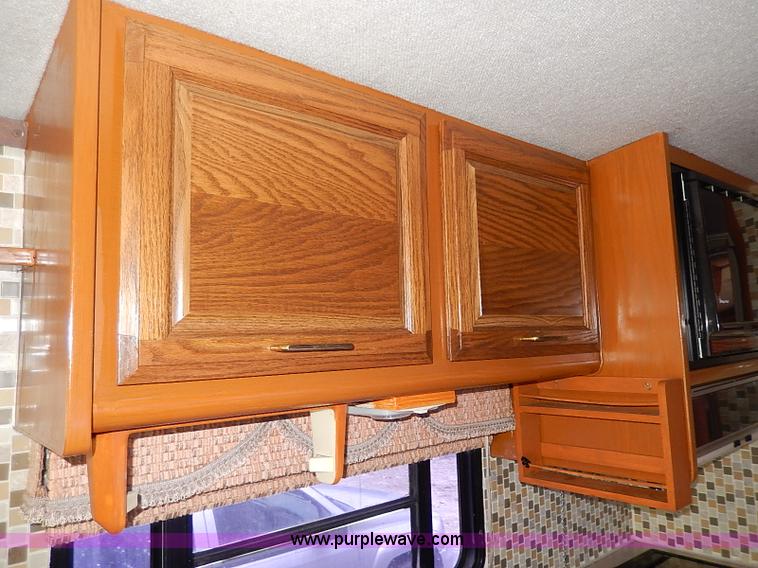 image for item I9328 1989 Chevrolet Fleetwood P30 Bounder RV