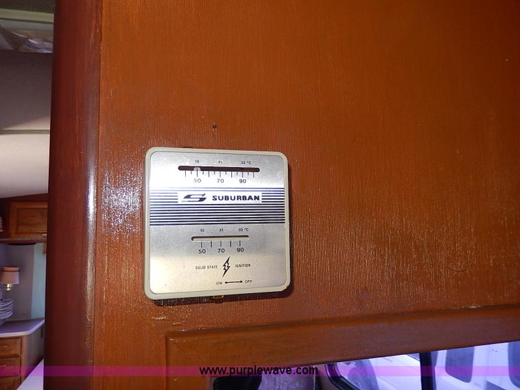 image for item I9328 1989 Chevrolet Fleetwood P30 Bounder RV