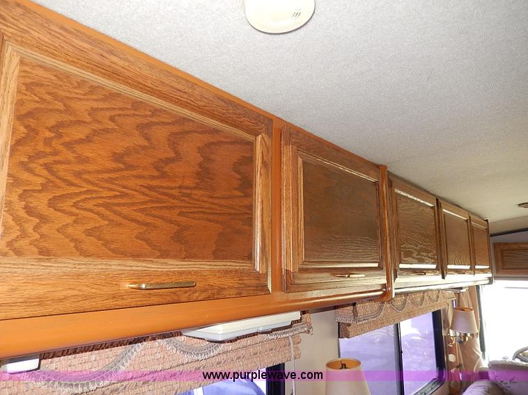 image for item I9328 1989 Chevrolet Fleetwood P30 Bounder RV