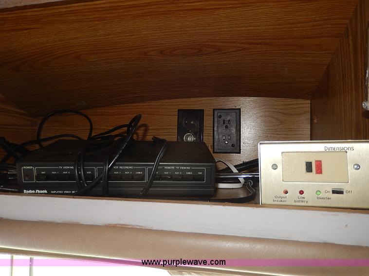 image for item I9328 1989 Chevrolet Fleetwood P30 Bounder RV