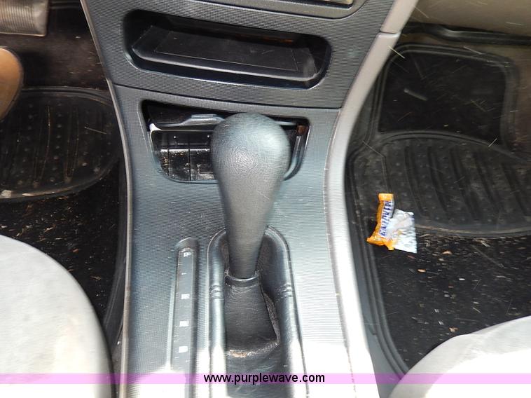 image for item I9329 2004 Dodge Intrepid SE