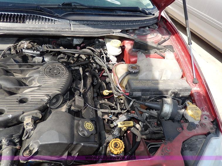 image for item I9329 2004 Dodge Intrepid SE