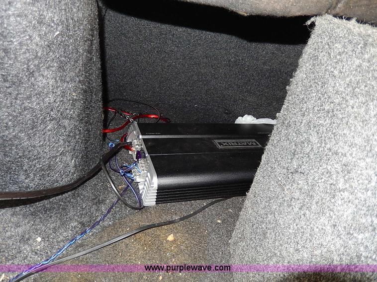 image for item I9329 2004 Dodge Intrepid SE