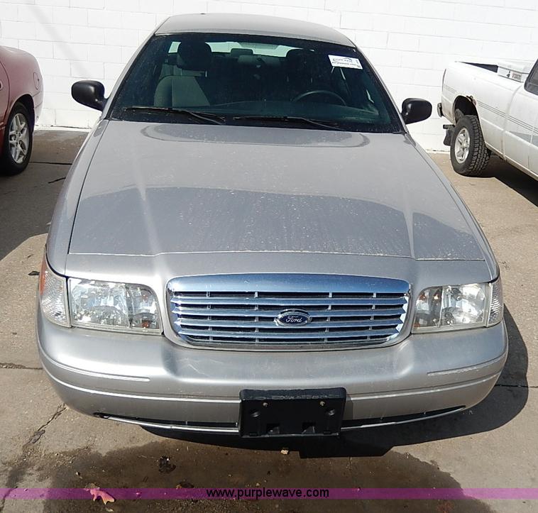 image for item I9330 2006 Ford Crown Victoria Police Interceptor