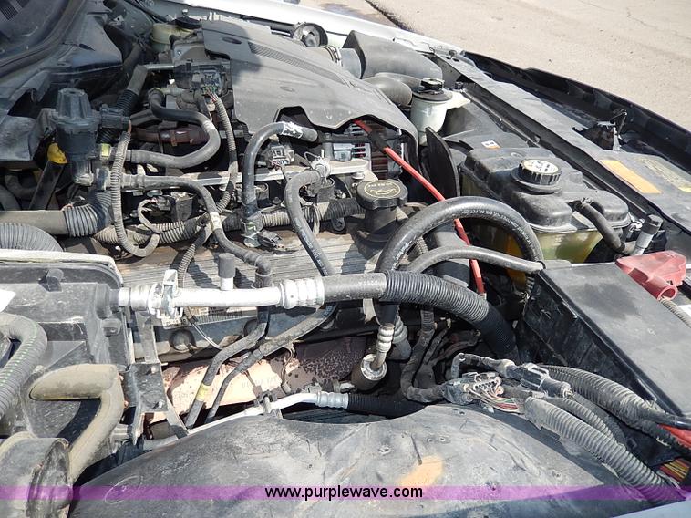 image for item I9330 2006 Ford Crown Victoria Police Interceptor