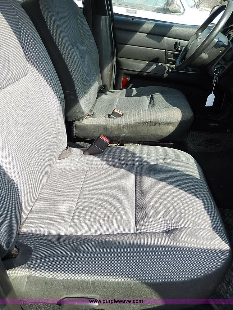 image for item I9330 2006 Ford Crown Victoria Police Interceptor