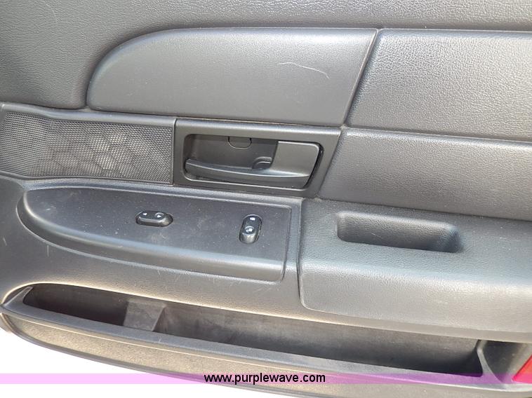 image for item I9330 2006 Ford Crown Victoria Police Interceptor