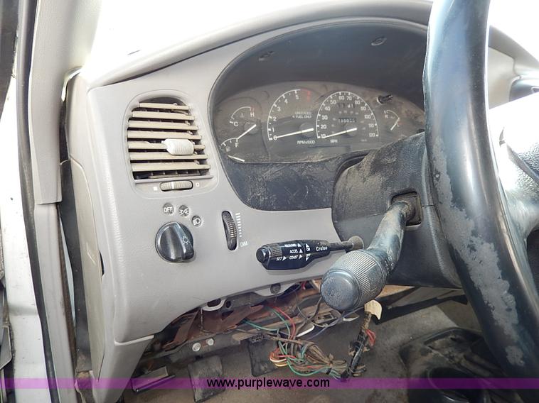 image for item I9331 1995 Mazda B2300 pickup truck