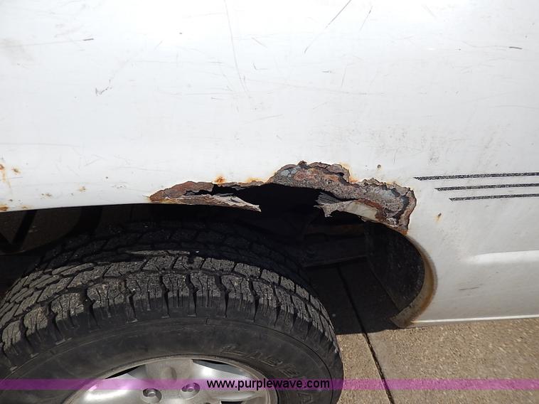 image for item I9331 1995 Mazda B2300 pickup truck