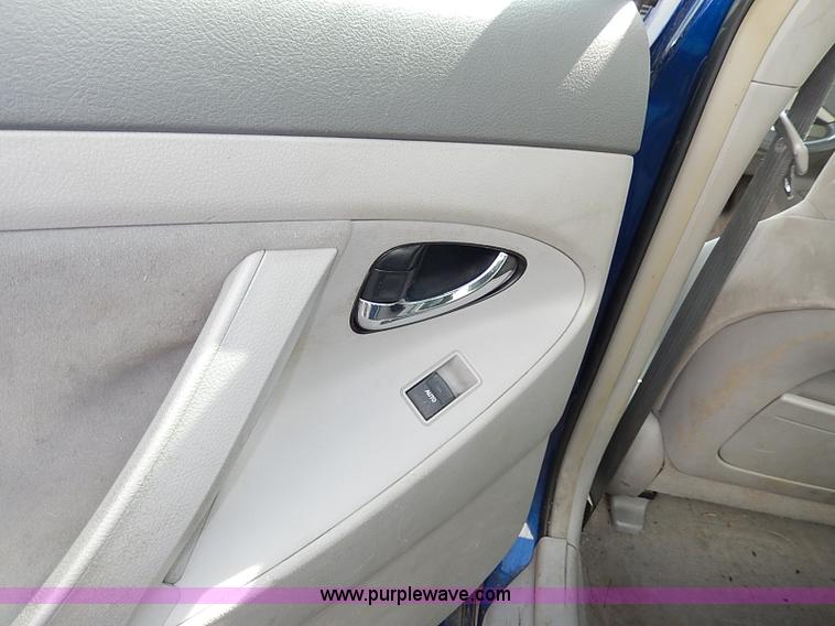 image for item I9332 2010 Toyota Camry LE