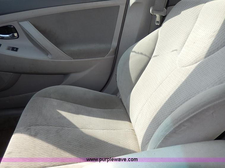 image for item I9332 2010 Toyota Camry LE