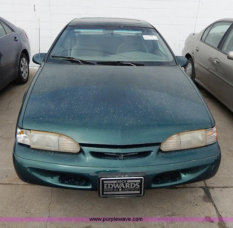 image for item I9333 1994 Ford Thunderbird