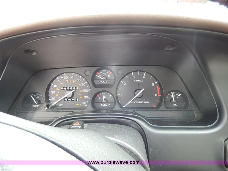 image for item I9333 1994 Ford Thunderbird