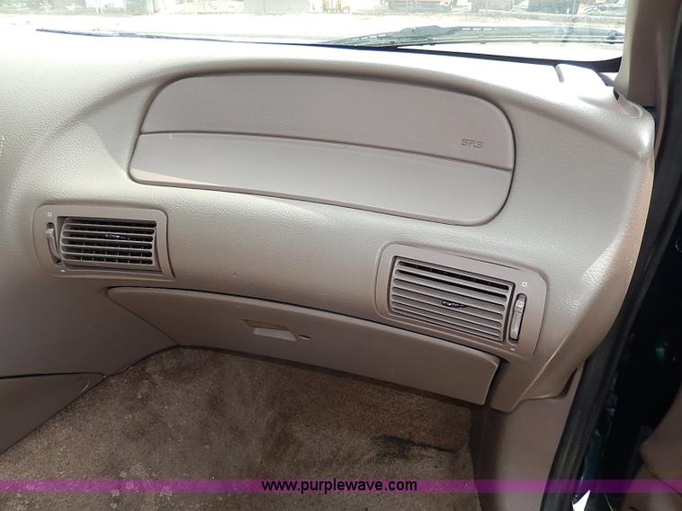 image for item I9333 1994 Ford Thunderbird