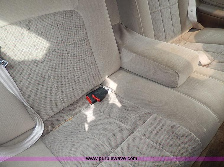 image for item I9333 1994 Ford Thunderbird