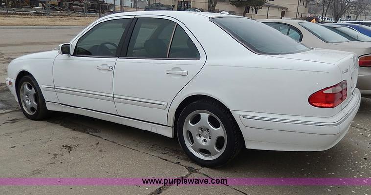 image for item I9335 2000 Mercedes Benz E430