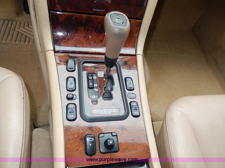 image for item I9335 2000 Mercedes Benz E430