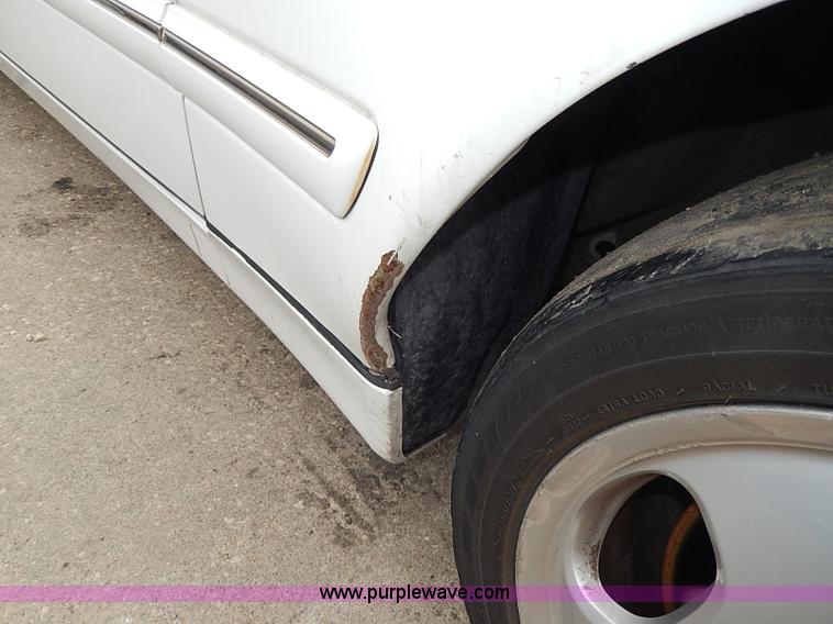 image for item I9335 2000 Mercedes Benz E430