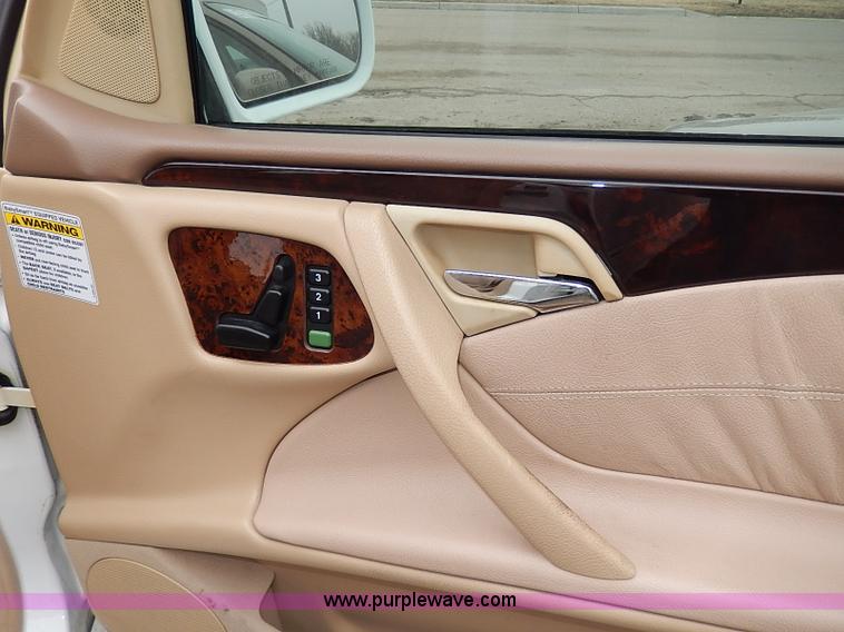 image for item I9335 2000 Mercedes Benz E430