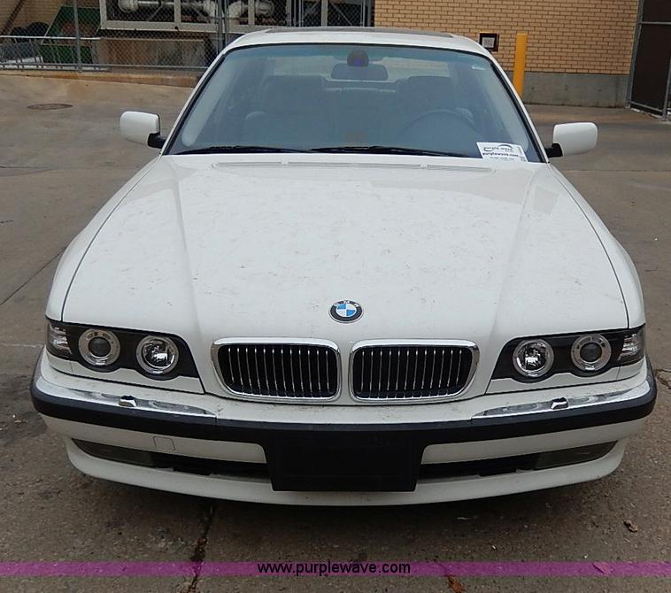 image for item I9353 2001 BMW 740iL