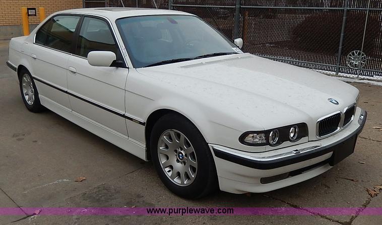 image for item I9353 2001 BMW 740iL