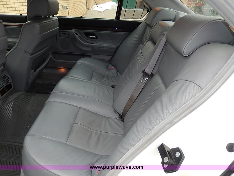 image for item I9353 2001 BMW 740iL