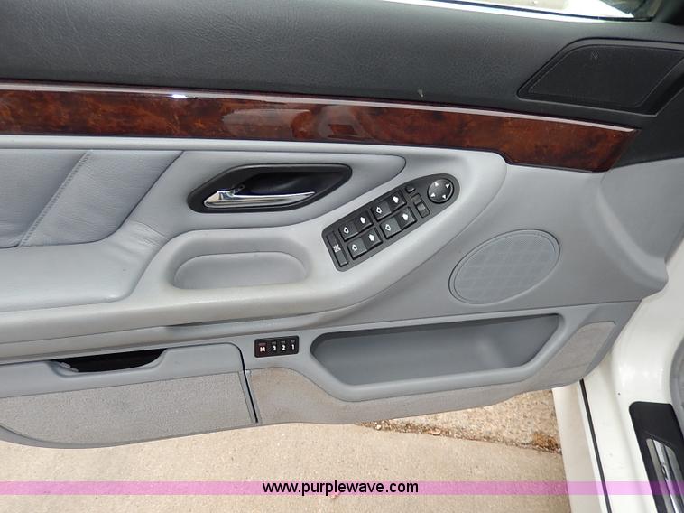 image for item I9353 2001 BMW 740iL